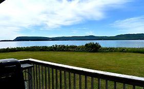 Seascape Coastal Retreat - 2 Adults Only - Hot Tub And Without Hot Tub Oceanfront Property